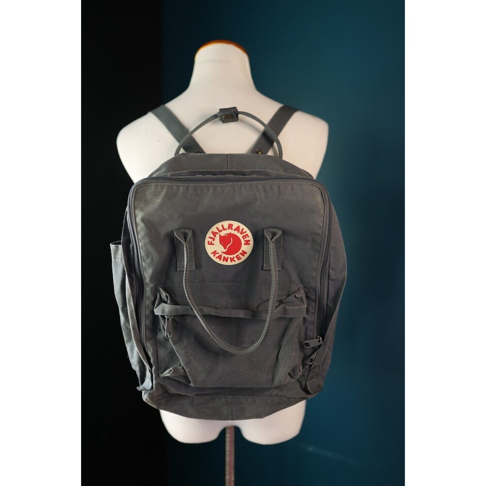 Fjallraven Kanken Classic Backpack Laptop Bag Gray Classic Medium